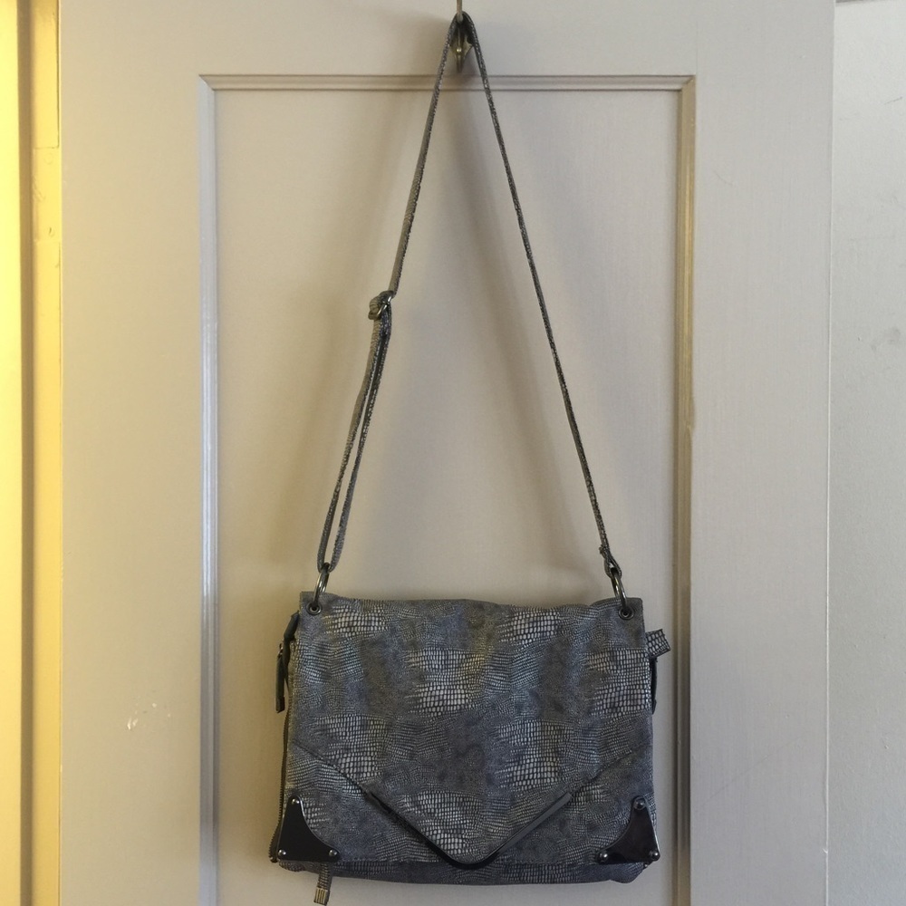 BCBGeneration Charlie messenger bag